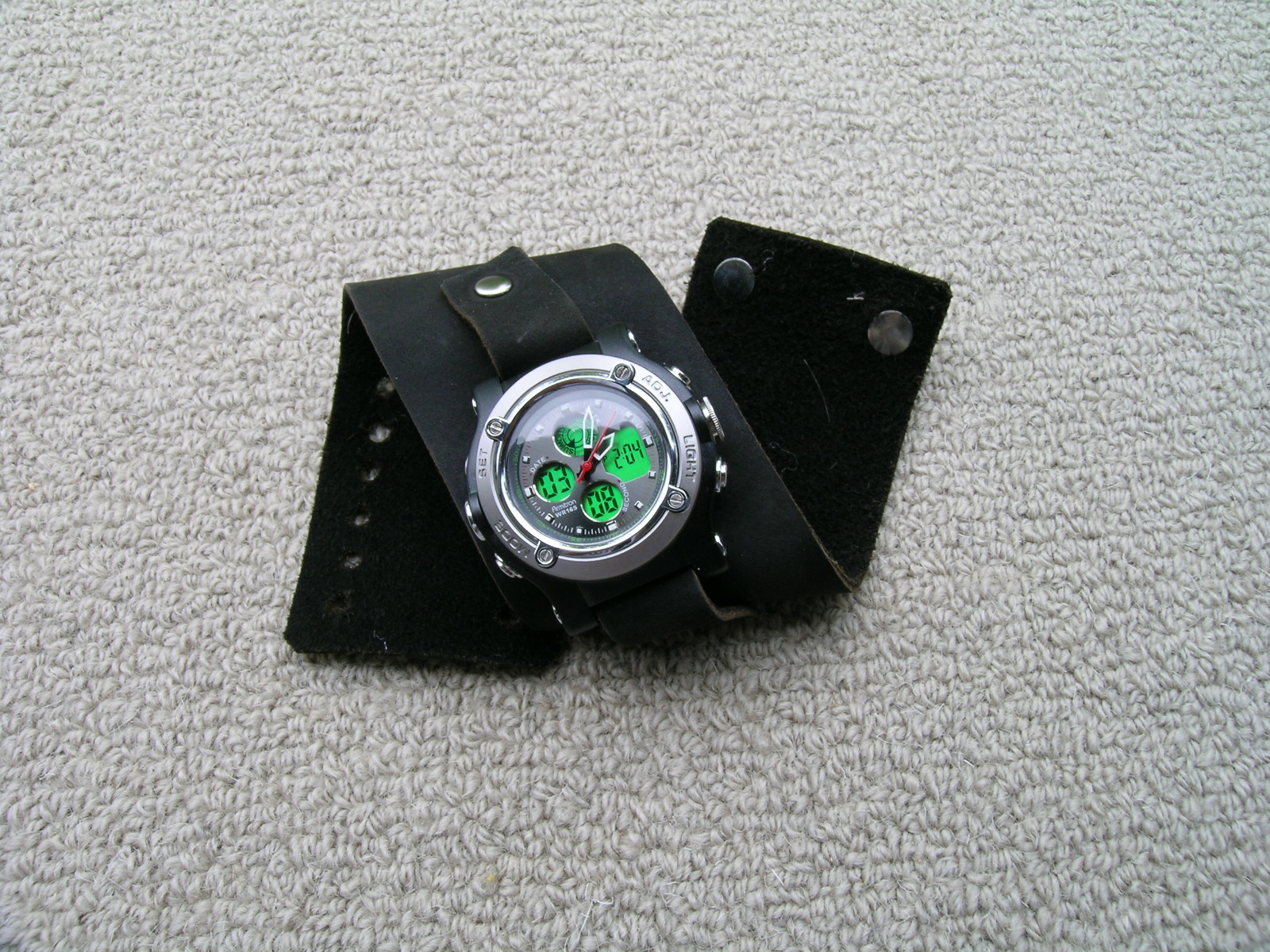 watch_1_2.jpg